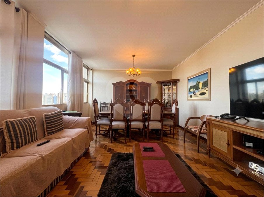 Apartamento à venda com 3 quartos, sendo 1 suíte, no Centro, Ribeirão Preto, SP