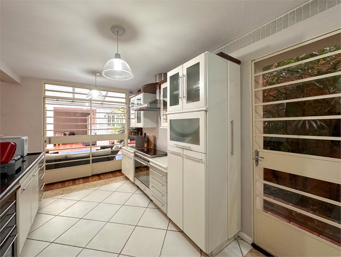 Casa à venda com 3 quartos, sendo 1 suíte,  no condomínio Barão do Triunfo, São Paulo - SP