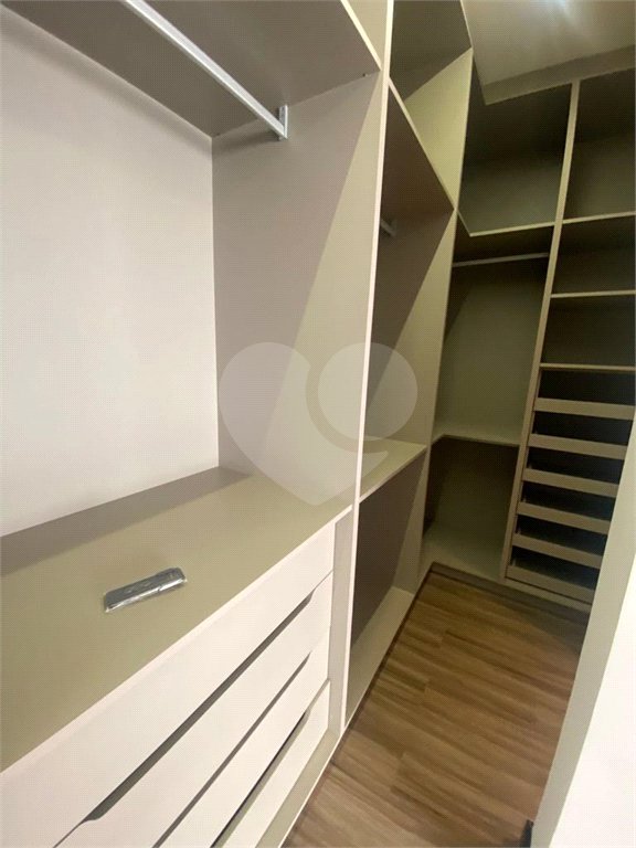 Casa à venda com 4 suítes no condomínio Campo de Toscana, Vinhedo - SP