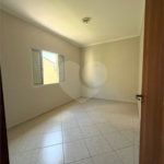 Casa à venda com 3 quartos, sendo 1 suíte, no condomínio Bela Vita, Atibaia - SP