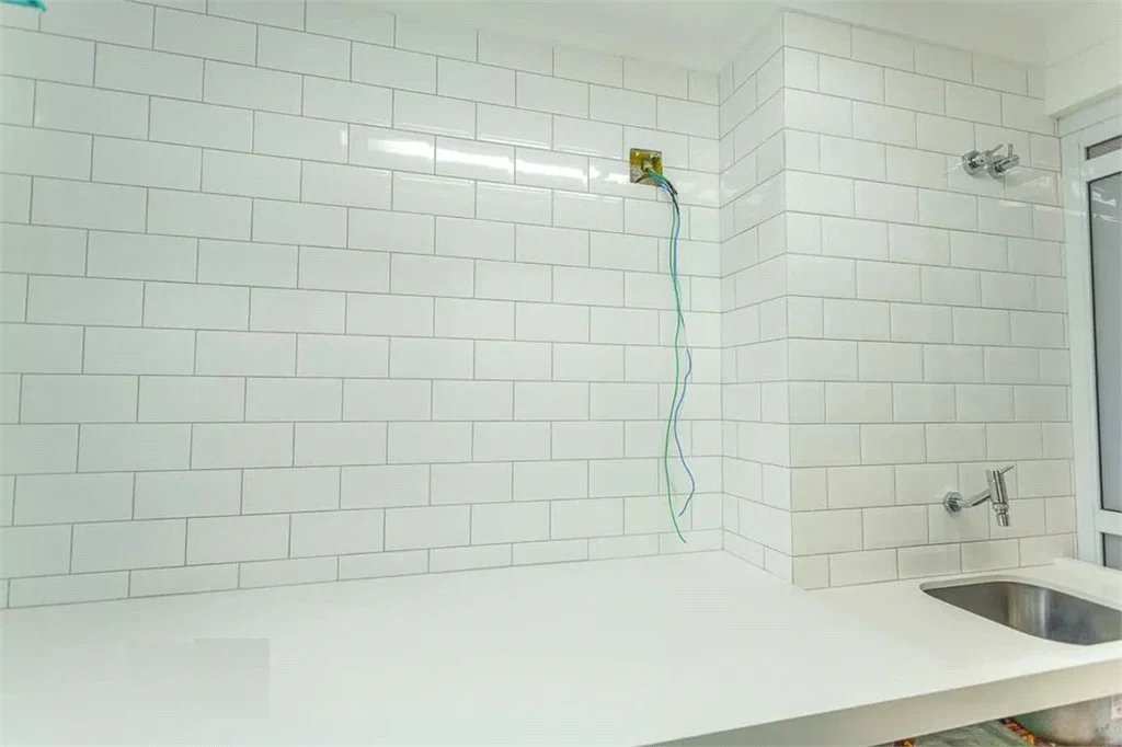 Apartamento à venda com 3 quartos, sendo 1 suíte, em Vila Anastácio, São Paulo, SP