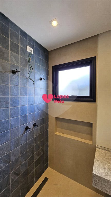 Casa à venda com 4 quartos, sendo 2 suítes, no condomínio Reserva Aruanã, São José dos Campos - SP