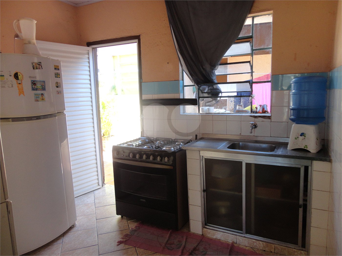 Casa à venda com 2 quartos em Vila Bissoto, Valinhos, SP