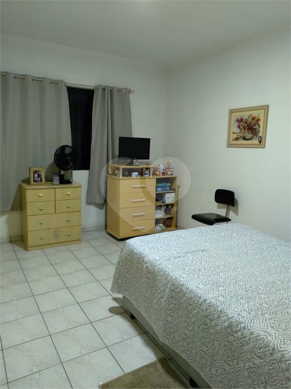 Casa Térrea à venda com 3 quartos, sendo 1 suíte, em Vila Galvão, Guarulhos, SP