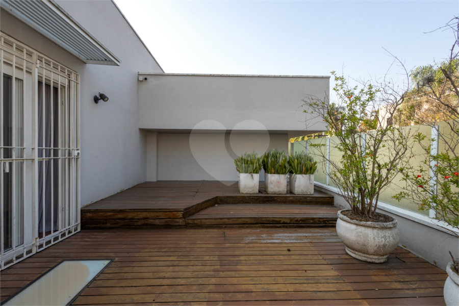 Casa à venda com 4 suítes em Jardim Guedala, São Paulo, SP