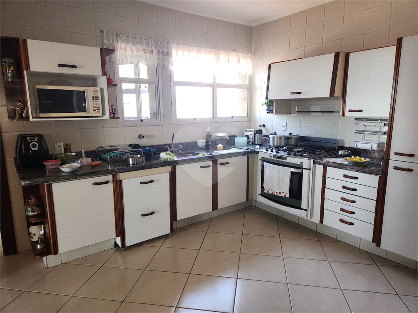 Apartamento à venda ou para alugar com 5 quartos, sendo 2 suítes, no Centro, Araraquara, SP