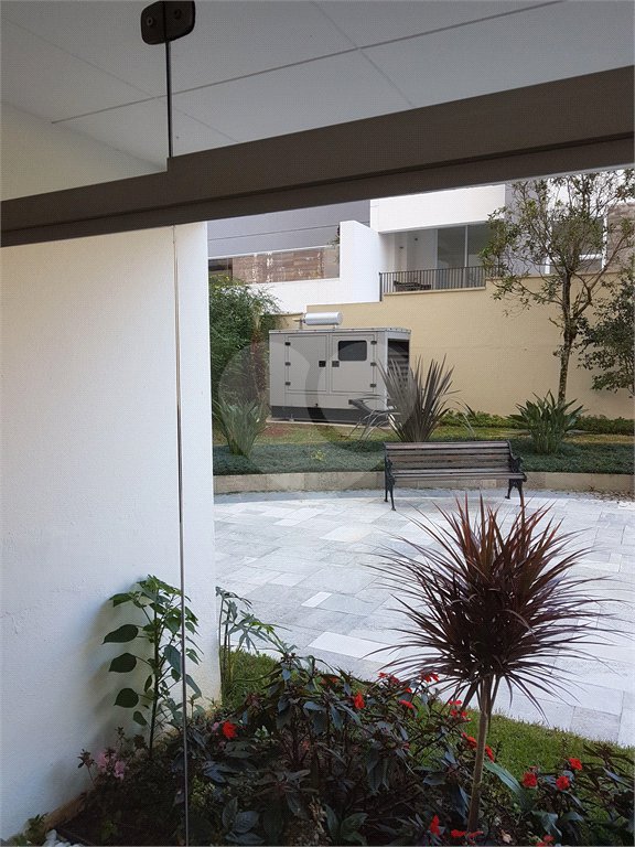 Apartamento para alugar com 2 quartos em Moema, São Paulo, SP