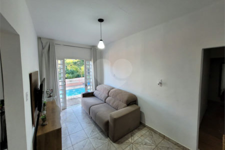 Chácara à venda com 3 quartos, sendo 1 suíte,  em Jardim Imperial, Atibaia, SP