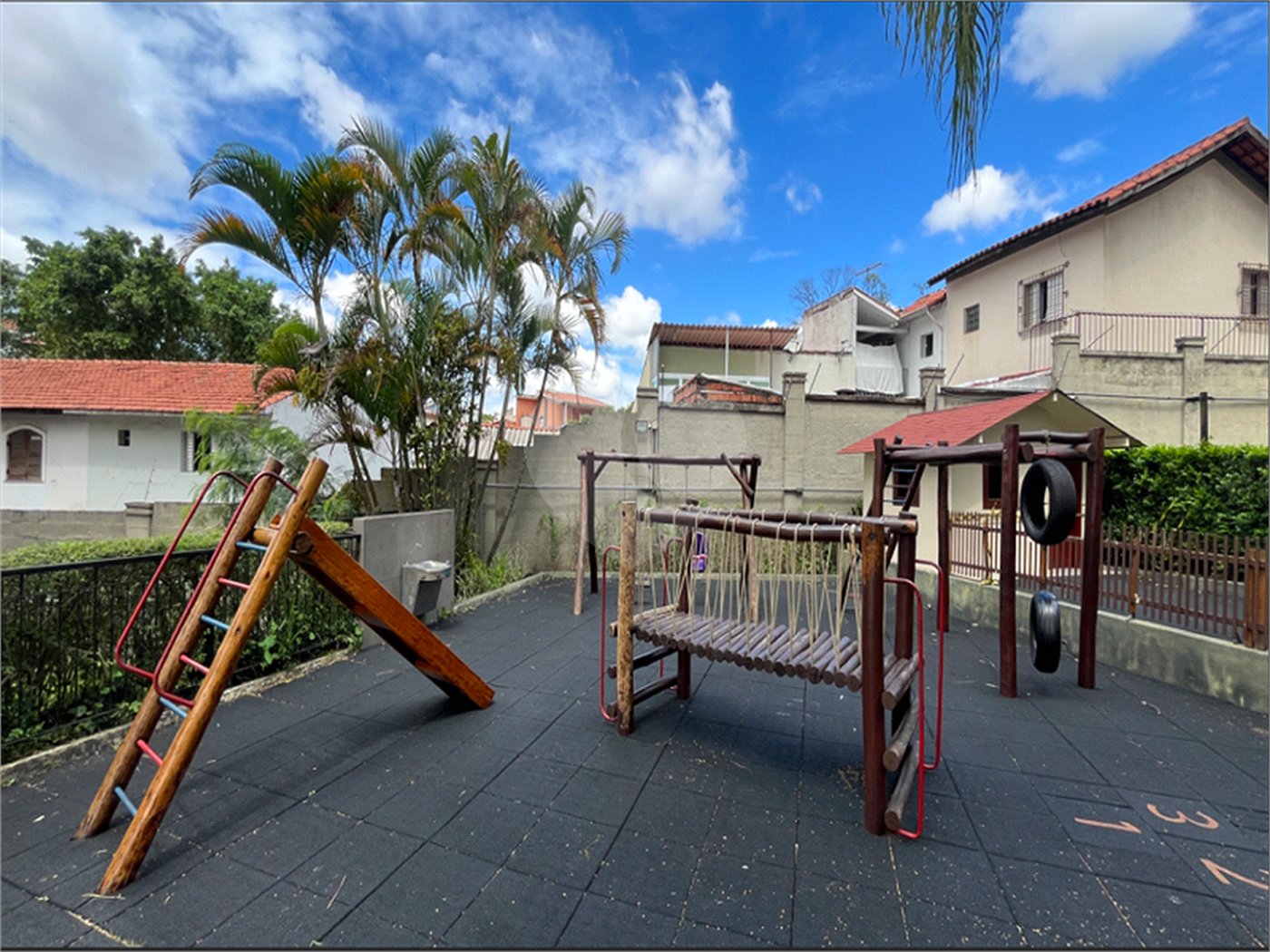 Apartamento à venda com 3 quartos, sendo 1 suíte,  em Jardim Dracena, São Paulo, SP