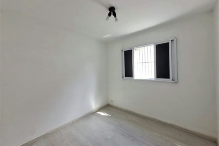 Sobrado à venda com 3 quartos, sendo 2 suítes,  em Jardim Ester Yolanda, São Paulo, SP