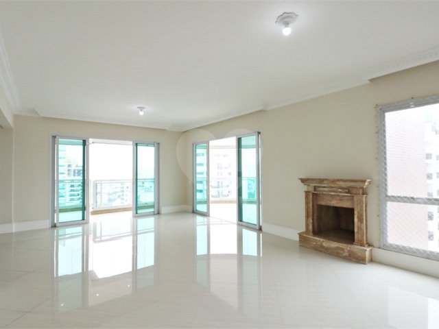 Apartamento à venda com 4 quartos, sendo 3 suítes,  em Santana, São Paulo, SP