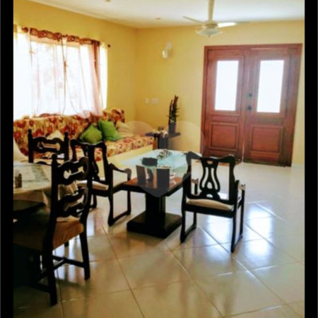Casa à venda com 3 quartos, sendo 2 suítes, em Rasa, Armação dos Búzios, RJ