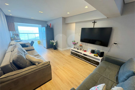 Apartamento à venda com 2 quartos, sendo 1 suíte,  em Boqueirão, Praia Grande, SP