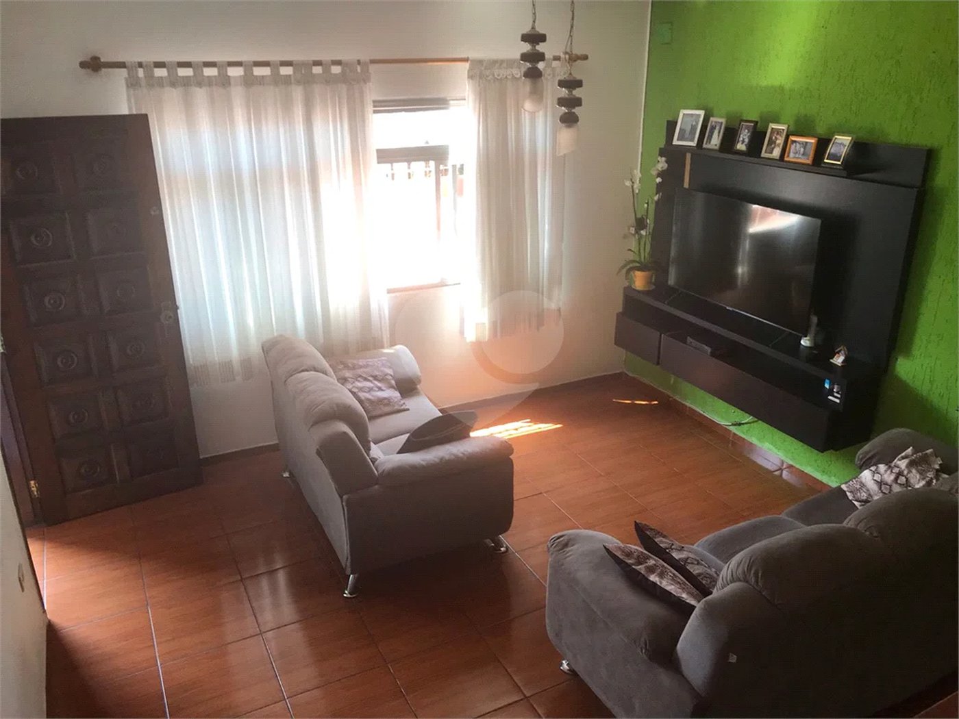 Sobrado à venda com 5 quartos, sendo 1 suíte, em Tremembé, São Paulo, SP