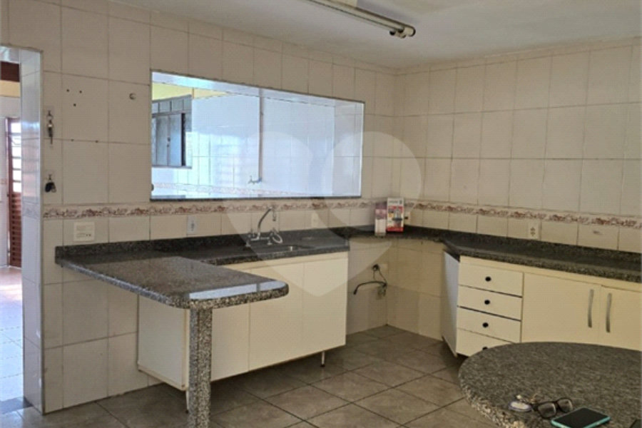 Casa à venda com 5 quartos, sendo 1 suíte, em Artur Alvim, São Paulo, SP