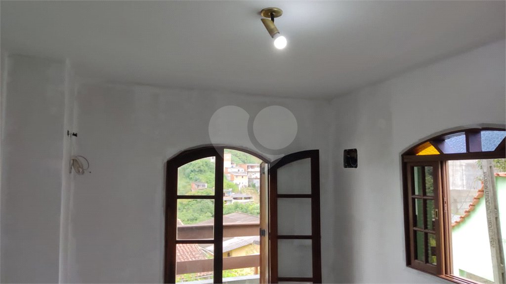 Casa à venda com 4 quartos, sendo 1 suíte, em Serra da Cantareira, Mairiporã, SP