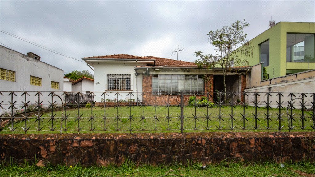 Casa à venda com 3 quartos em Bela Aliança, São Paulo, SP