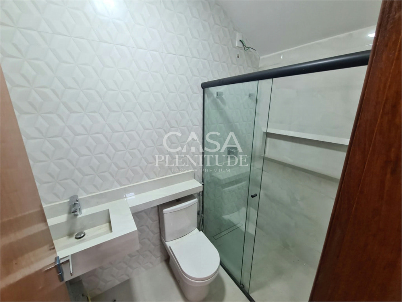 Casa em condomínio à venda com 5 quartos, sendo 3 suítes, em Wanel Ville, Sorocaba, SP