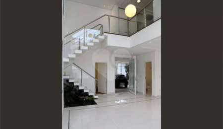 Casa à venda com 3 suítes no condomínio Residencial Morumbi, São Paulo - SP