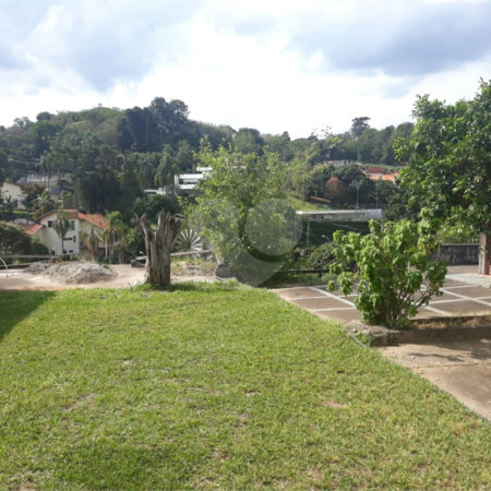 Chácara à venda com 4 quartos em Vila Santa Rita, São Roque, SP