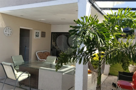 Casa à venda com 3 quartos, sendo 1 suíte, em Terra Preta (terra Preta), Mairiporã, SP
