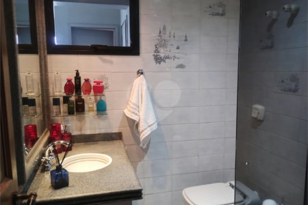 Apartamento à venda ou para alugar com 4 quartos, sendo 1 suíte,  em Vila Andrade, São Paulo, SP