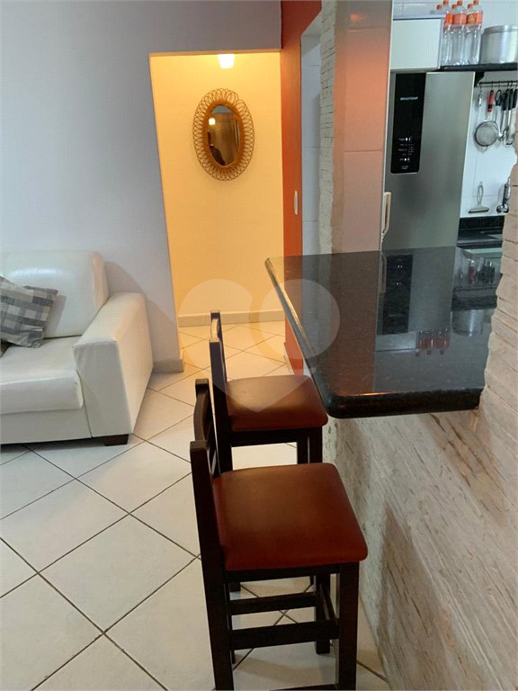 Apartamento à venda com 2 quartos, sendo 1 suíte,  em Canto do Forte, Praia Grande, SP