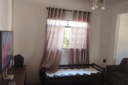 Casa à venda com 2 quartos no Centro, Araraquara, SP