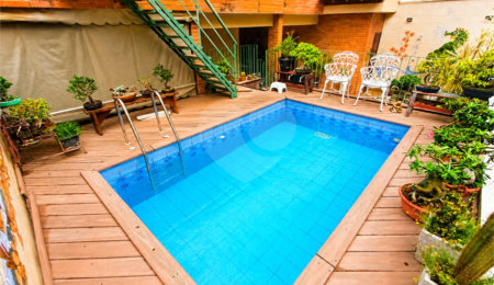 Casa à venda com 4 quartos, sendo 1 suíte,  em Tijuca, Rio de Janeiro, RJ
