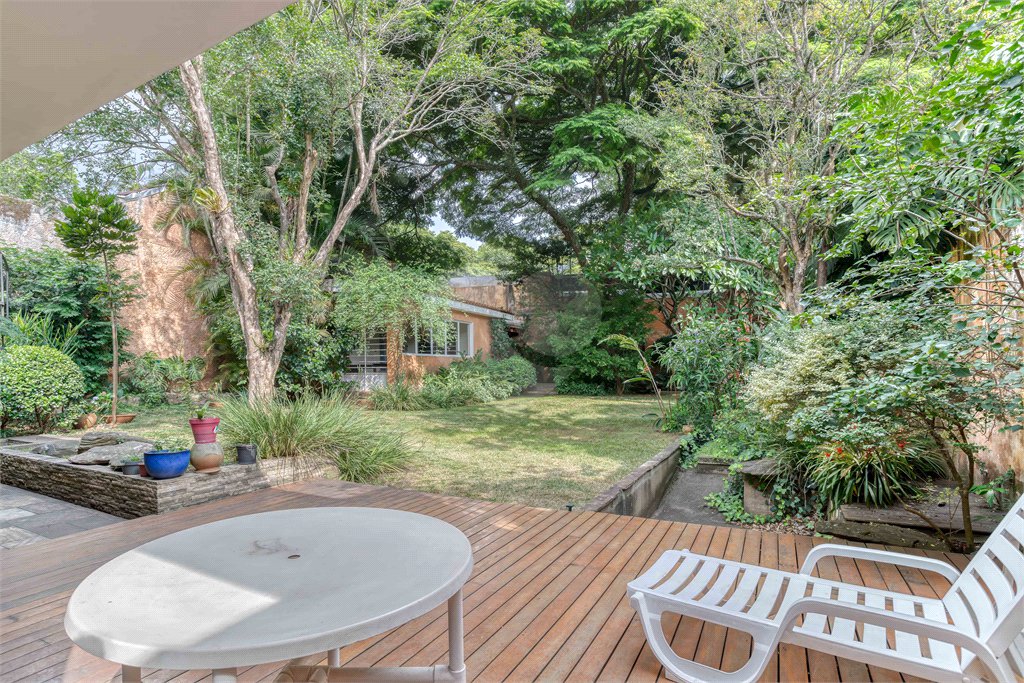 Casa à venda ou para alugar com 3 quartos, sendo 1 suíte,  em Brooklin Velho, São Paulo, SP