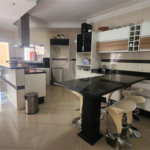 Casa à venda com 3 suítes no condomínio Vivendas do Lago, Sorocaba - SP