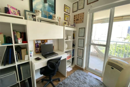 Apartamento à venda com 3 quartos, sendo 1 suíte,  em Vila Andrade, São Paulo, SP