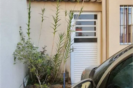 Casa à venda com 2 quartos em Jardim das Esmeraldas, São Paulo, SP