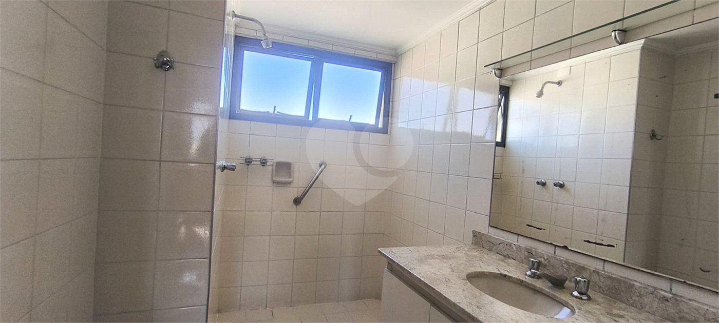 Apartamento à venda com 3 quartos, sendo 1 suíte, em Pinheiros, São Paulo, SP