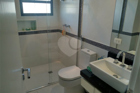 Apartamento à venda com 4 suítes em Jardim Marajoara, São Paulo, SP