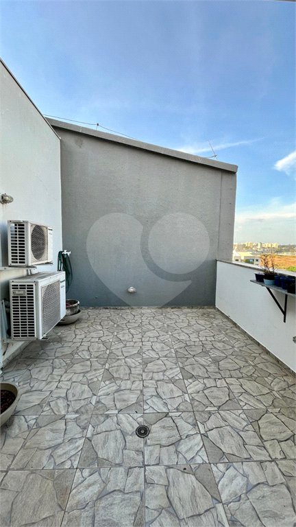 Apartamento à venda com 3 quartos, sendo 1 suíte,  em Parque Residencial Aquarius, São José dos Campos, SP