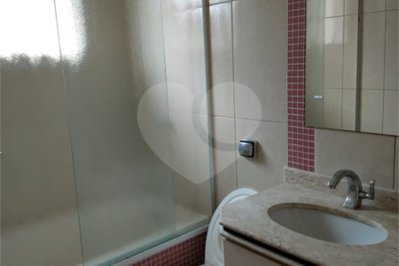 Sobrado à venda com 3 quartos, sendo 1 suíte, em Vila Mazzei, São Paulo, SP