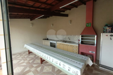 Casa à venda com 4 quartos, sendo 3 suítes,  no Centro, Itapetininga, SP