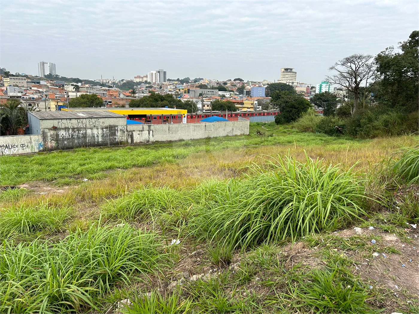 Terreno à venda em Vila Anchieta, Poá, SP