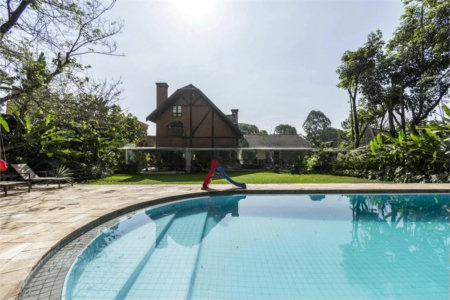 Casa de Vila à venda com 5 quartos, sendo 4 suítes, em Jardim Morumbi, São Paulo, SP