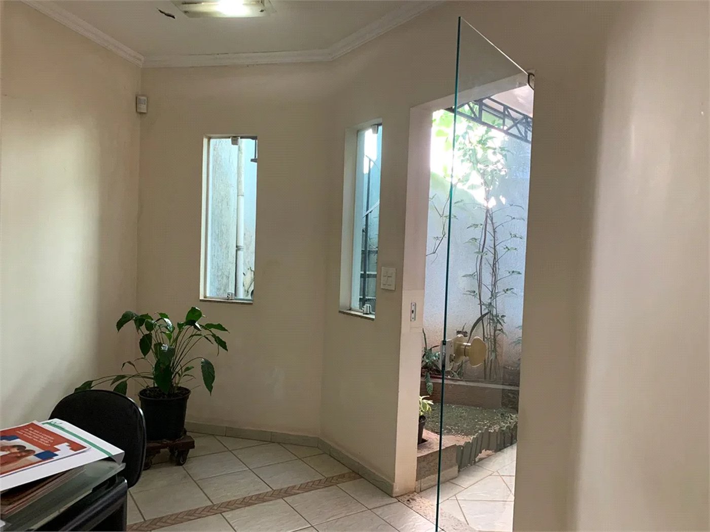 Casa à venda com 3 quartos, sendo 1 suíte, em Vila Romana, São Paulo, SP