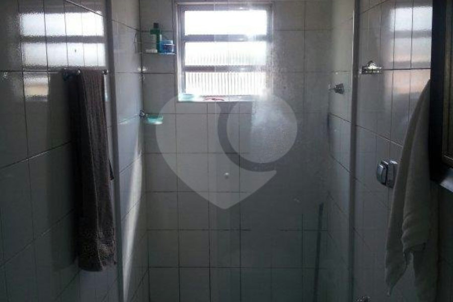 Casa à venda com 3 quartos em Parada Inglesa, São Paulo, SP