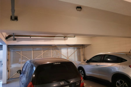 Casa à venda com 4 suítes no condomínio Las Cumbres, São Paulo - SP