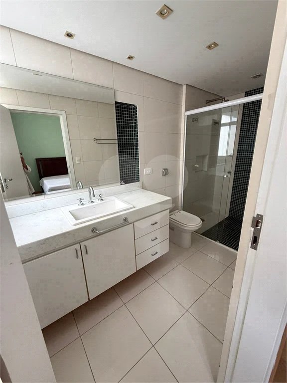 Triplex à venda ou para alugar com 3 suítes em Vila Suzana, São Paulo, SP