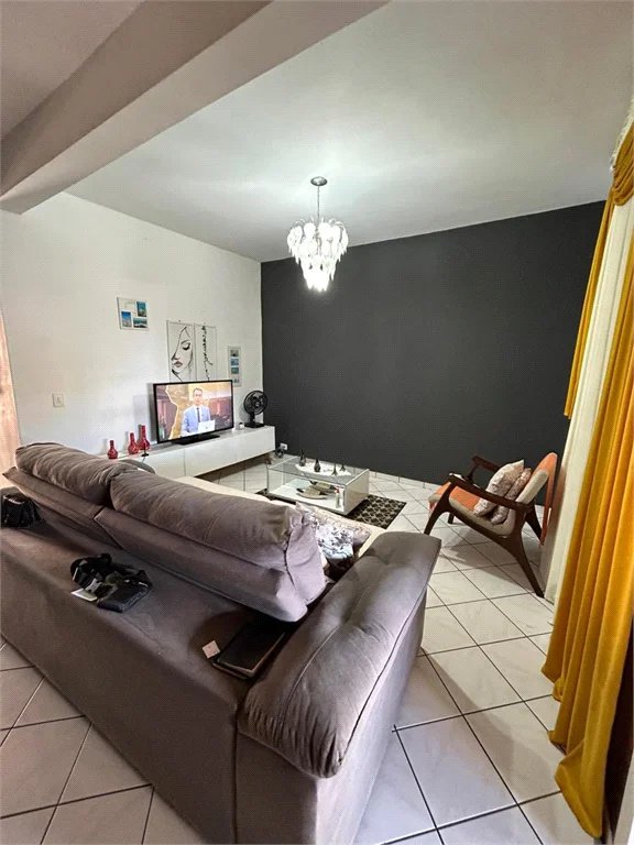 Casa à venda com 3 quartos, sendo 1 suíte,  em Jardim Capão Redondo, São Paulo, SP