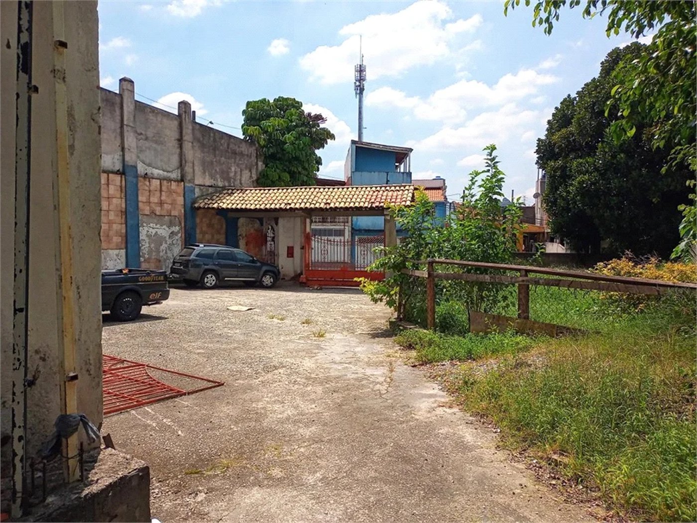 Casa à venda com 5 quartos, sendo 3 suítes, em Parque Arariba, São Paulo, SP