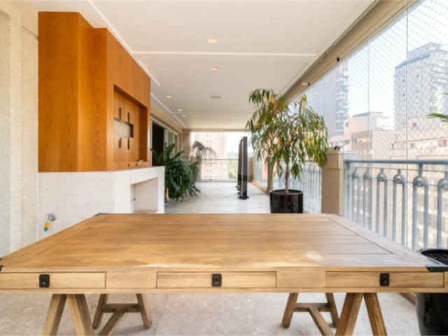 Apartamento à venda com 2 suítes em Itaim Bibi, São Paulo, SP