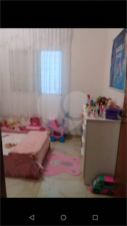 Casa à venda com 4 quartos, sendo 1 suíte, em Parque Santa Rosa, Suzano, SP