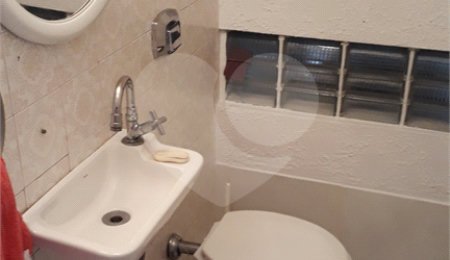 Sobrado à venda com 5 quartos, sendo 1 suíte,  em Chácara Santo Antônio, São Paulo, SP