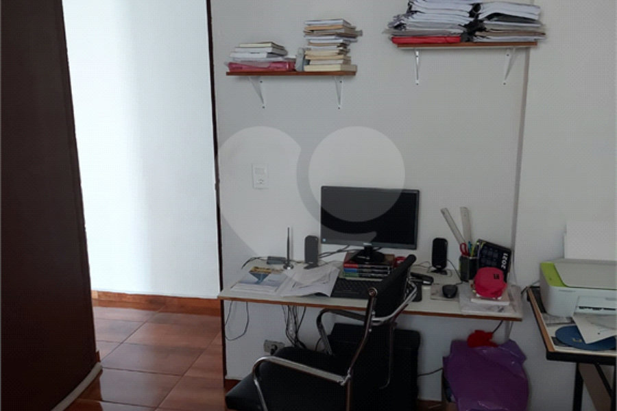 Casa à venda com 4 quartos, sendo 1 suíte, em Butantã, São Paulo, SP